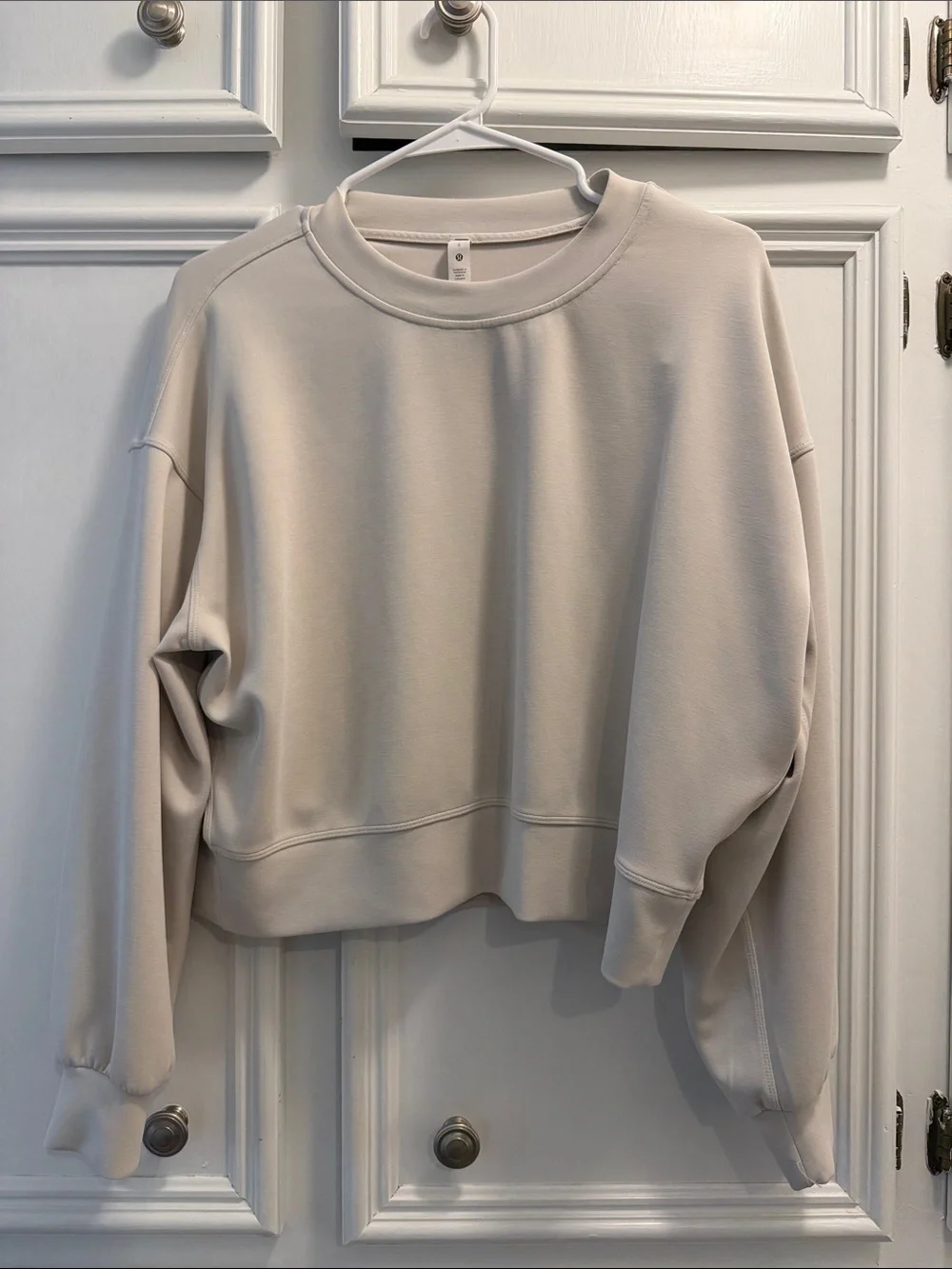 lululemon athletica Cropped Crewneck Sweatshirt in Light Cream
